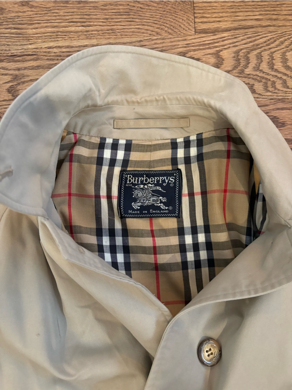 Burberry Men’s Beige Trench Coat with Signature Check Lining